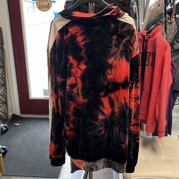 Screenshot black and red tie-dye new wiz tag stretch fabric 2X - Picture 4 of 5